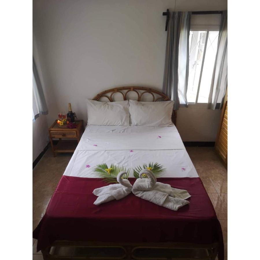 Villa Karel Mauritius Beach House Riambel Exterior photo