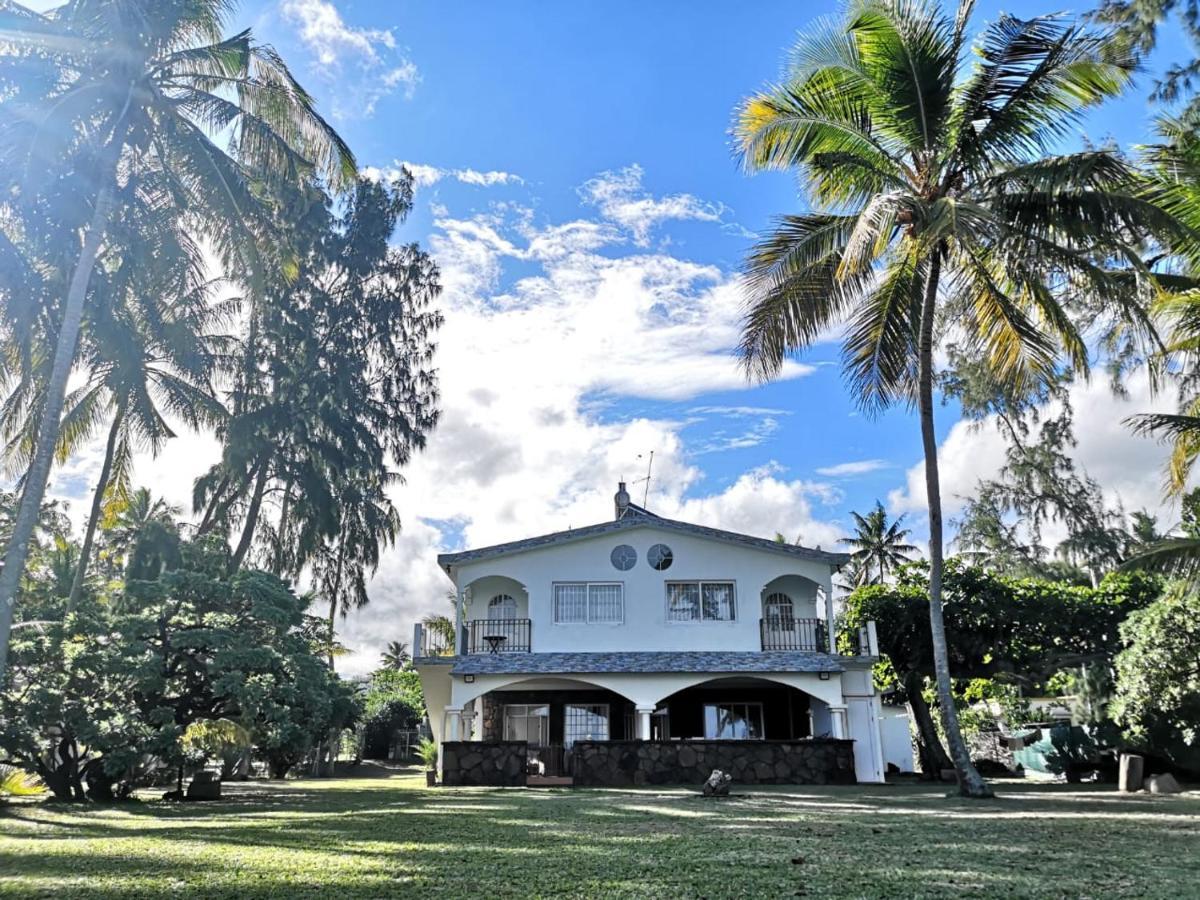 Villa Karel Mauritius Beach House Riambel Exterior photo